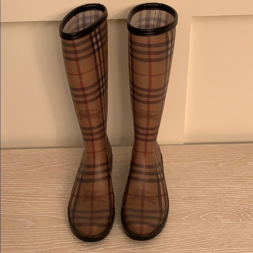 Burberry Rain Boots Size 40